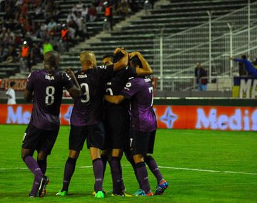 Boca goleó a Independiente en Mar del Plata
