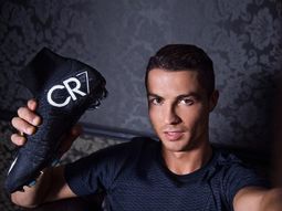 al fin: cristiano ronaldo le gana comodo a messi... en facebook al fin: cristiano ronaldo le gana comodo a messi... en facebook