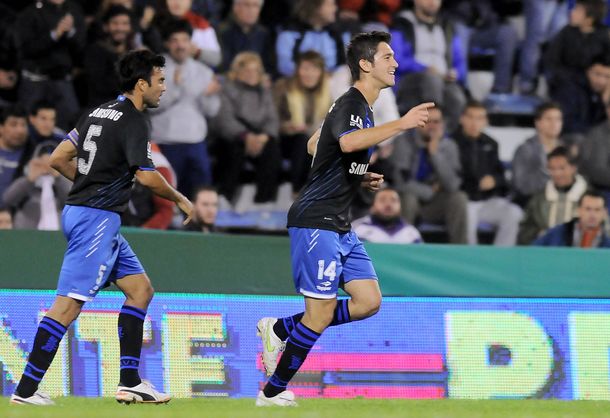 Vélez volvió al triunfo y complicó a Quilmes en Liniers