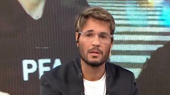 tomas dente volvio a exponer a su produccion en vivo y apunto enojado contra el graphista tomas dente volvio a exponer a su produccion en vivo y apunto enojado contra el graphista