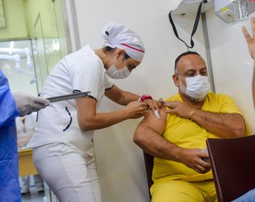 Más de 2 mil personas ya completaron las dos dosis de la vacuna Sputnik V