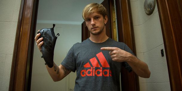 Adidas presenta sus nuevos botines sin cordones