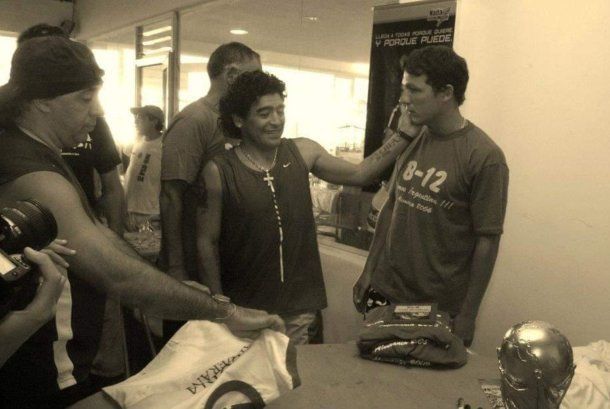 Maradona en el Balneario 12. Maradona en el Balneario 12.