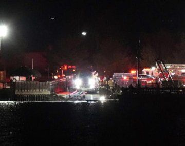 Recuperan 18 cuerpos del río Potomac tras el choque entre un avión y un helicóptero en Washington.