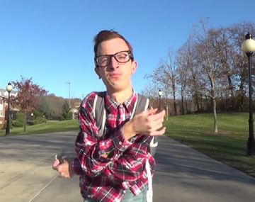 Conocé la historia del hombre piedra