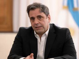 el gobierno evalua convocar a extraordinarias para tratar reformas tributaria y laboral el gobierno evalua convocar a extraordinarias para tratar reformas tributaria y laboral