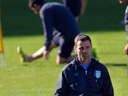 cocca asumio en racing y prometio armar un equipo competitivo cocca asumio en racing y prometio armar un equipo competitivo