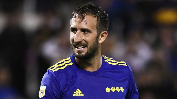 Boca publicó el parte médico de Carlos Izquierdoz: ¿cuánto se pierde?