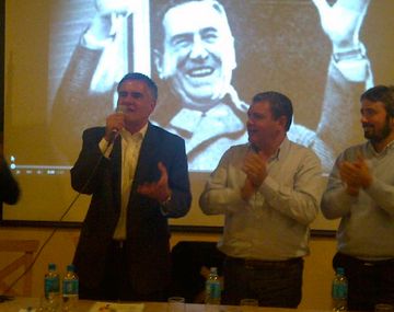 Uno más que se bañó en humildad: se bajó Castagneto de la Provincia