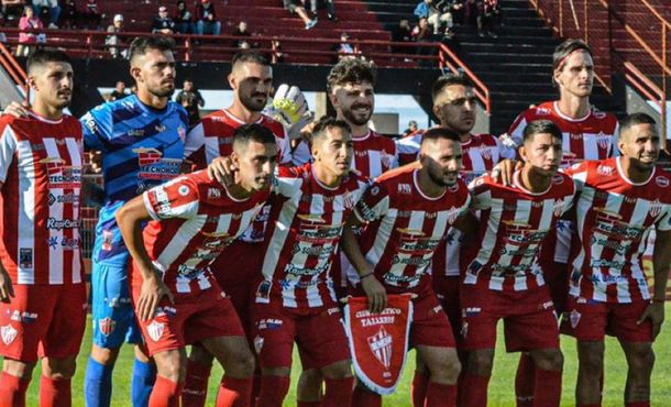 ¡Batacazo! Talleres (RE) venció por penales a Banfield y avanzó a cuartos de la Copa Argentina