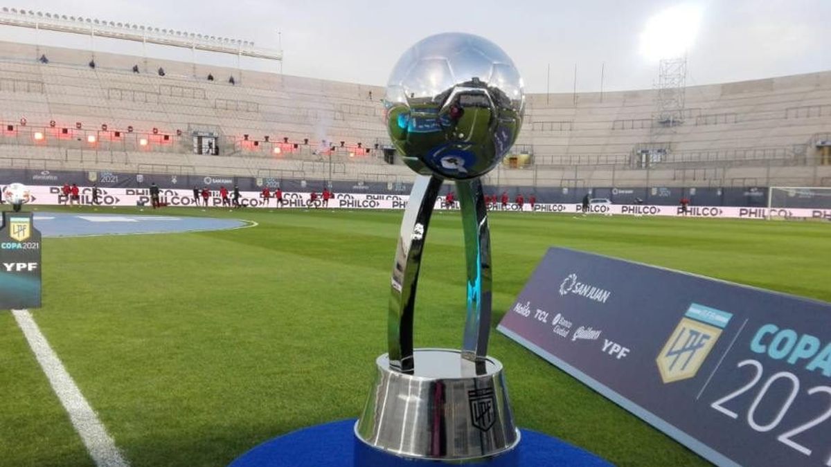 El minuto a minuto del mercado de pases 2024 del fútbol argentino