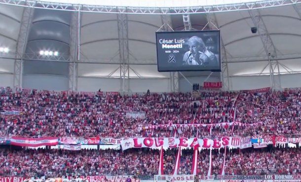 Murió César Luis Menotti: el emocionante minuto de silencio en la final de la Copa de la Liga
