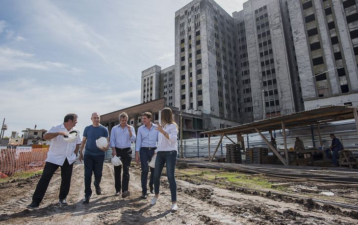 Horacio Rodríguez Larreta encabezó el inico de la demolición del Elefante Blanco
