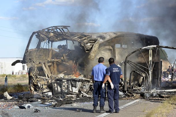 Sobreviviente del accidente contó que el micro se prendió fuego en un segundo
