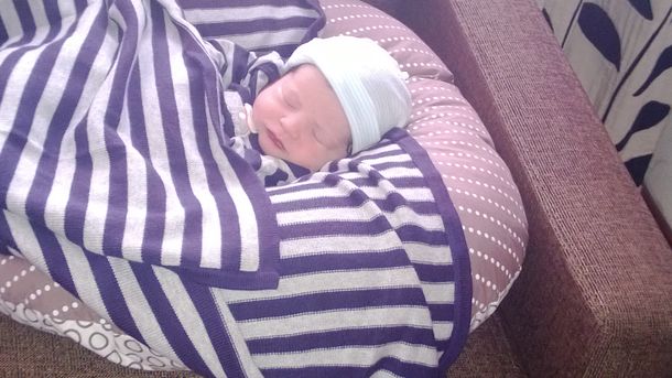 Claudia Fernández fue mamá por segunda vez al dar a luz a Renzo