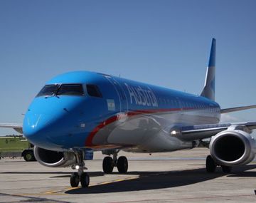 Paro sorpresivo de los pilotos de Austral en Aeroparque