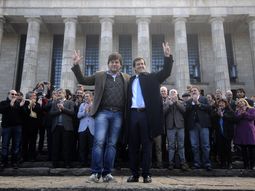 recalde lanza su campana: quedan tres candidatos, pero hay dos proyectos recalde lanza su campana: quedan tres candidatos, pero hay dos proyectos