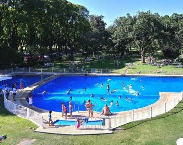 Rosario: clausuran la pileta del Jockey Club donde se ahogó un nene de 10 años