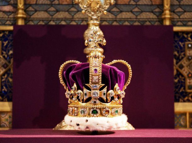 Reino Unido: cómo es la corona usará el rey Carlos III