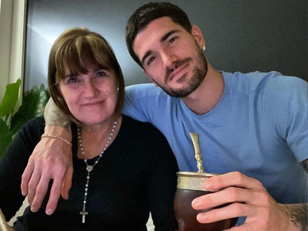 Qué hay detrás del partido que tomó la mamá de De Paul entre Cami Homs y Tini