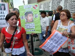 se cumplen ocho anos del incendio del boliche cromanon se cumplen ocho anos del incendio del boliche cromanon