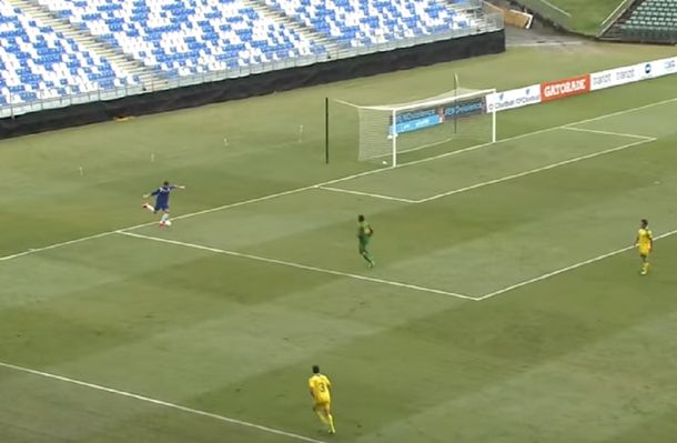 VIDEO: El gol en contra más inexplicable de la historia