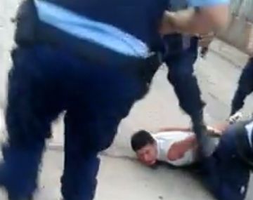 Polémica en Córdoba por la brutal detención de un menor