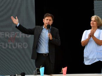 Kicillof destacó que por cuarto año consecutivo las clases empiezan en tiempo y forma 