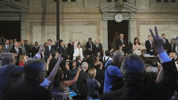 mira lo que tuiteaban los politicos mientras hablaba cristina kirchner mira lo que tuiteaban los politicos mientras hablaba cristina kirchner