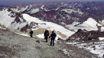 hallaron muerto al andinista polaco perdido en el aconcagua hallaron muerto al andinista polaco perdido en el aconcagua