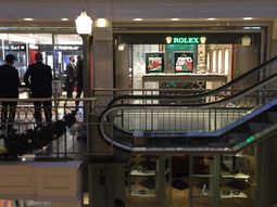 Terror en Patio Bullrich: golpe comando a una selecta relojería