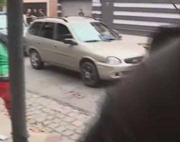 Una efectivo de la Policía Federal baleó a ocupantes de un auto de aplicación en Almagro