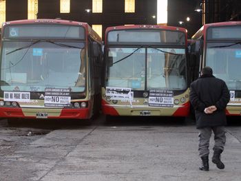Sorpresivo paro de la Línea 60 de colectivos afecta a miles de pasajeros