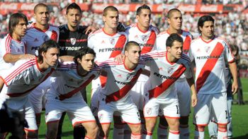 Descendió con River y jugó en el extranjero, pero se retiró para dedicar su vida al campo.  Descendió con River y jugó en el extranjero, pero se retiró para dedicar su vida al campo.