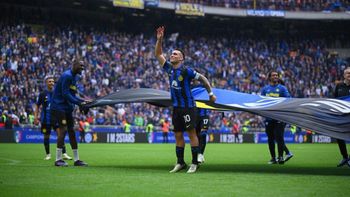 inter, campeon con lautaro martinez, vencio 2-0 a torino y festejo a lo grande inter, campeon con lautaro martinez, vencio 2-0 a torino y festejo a lo grande