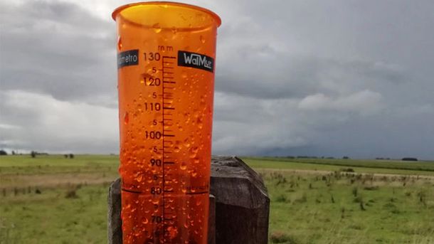 El ministro Fernando Mattos mostró su preocupación por las escasas lluvias del último tiempo.