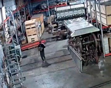 In fraganti: así atraparon a un delincuente que robaba material ferroviario de la línea Belgrano Sur