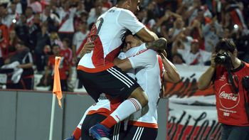 El festejo desaforado del Millonario tras el gol de Alario, el que rompió el cero El festejo desaforado del Millonario tras el gol de Alario, el que rompió el cero