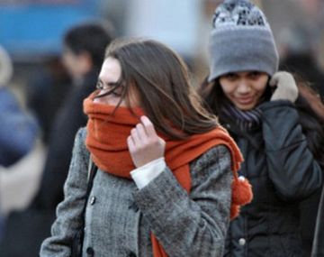 En uno de los últimos días hábiles del otoño el frío se hace notar en la Ciudad