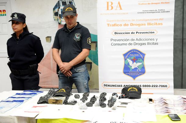 Operativo antidrogas en San Bernardo y Villa Gesell: detienen a 12 personas en terminales de ómnibus