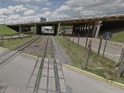 Una formación del Belgrano Norte embistió un colectivo en Del Viso: hay 6 heridos