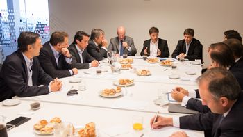 kicillof, junto a empresarios de ee.uu. kicillof, junto a empresarios de ee.uu.