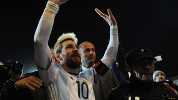 argentina le gano a uruguay y es el unico lider de las eliminatorias argentina le gano a uruguay y es el unico lider de las eliminatorias