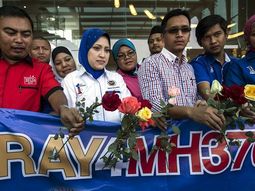 sigue el misterio por la desaparicion del vuelo mh370 sigue el misterio por la desaparicion del vuelo mh370