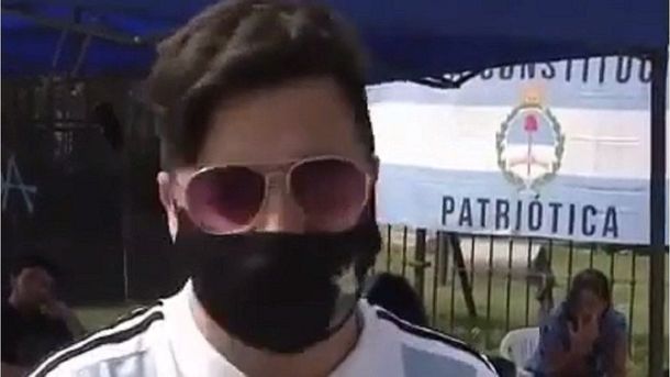 Apareció La petisa: el pastor Adrián Aquino publicó un video con su madre