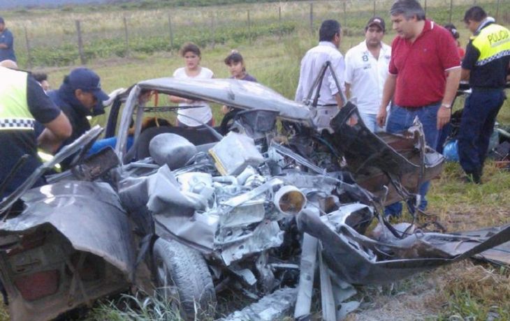 Tucumán: tres muertos por un choque frontal 