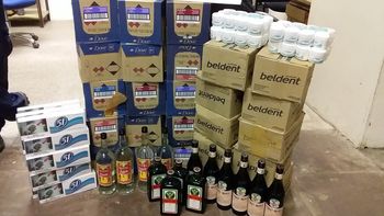 En Colonia aumentó la circulación de mercadería contrabandeada desde Argentina. En Colonia aumentó la circulación de mercadería contrabandeada desde Argentina.