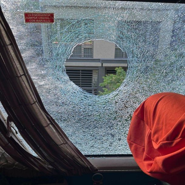 Atacaron a piedrazos el micro de Atlético Mineiro antes del partido con River