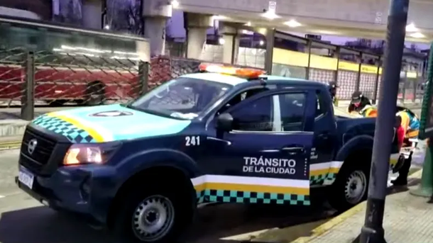 Des-control de alcoholemia en Palermo: el operativo terminó a las piñas y con tres demorados