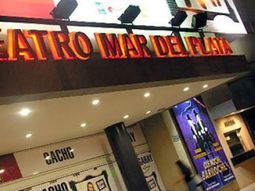 Arde el comienzo de temporada teatral en Mar del Plata